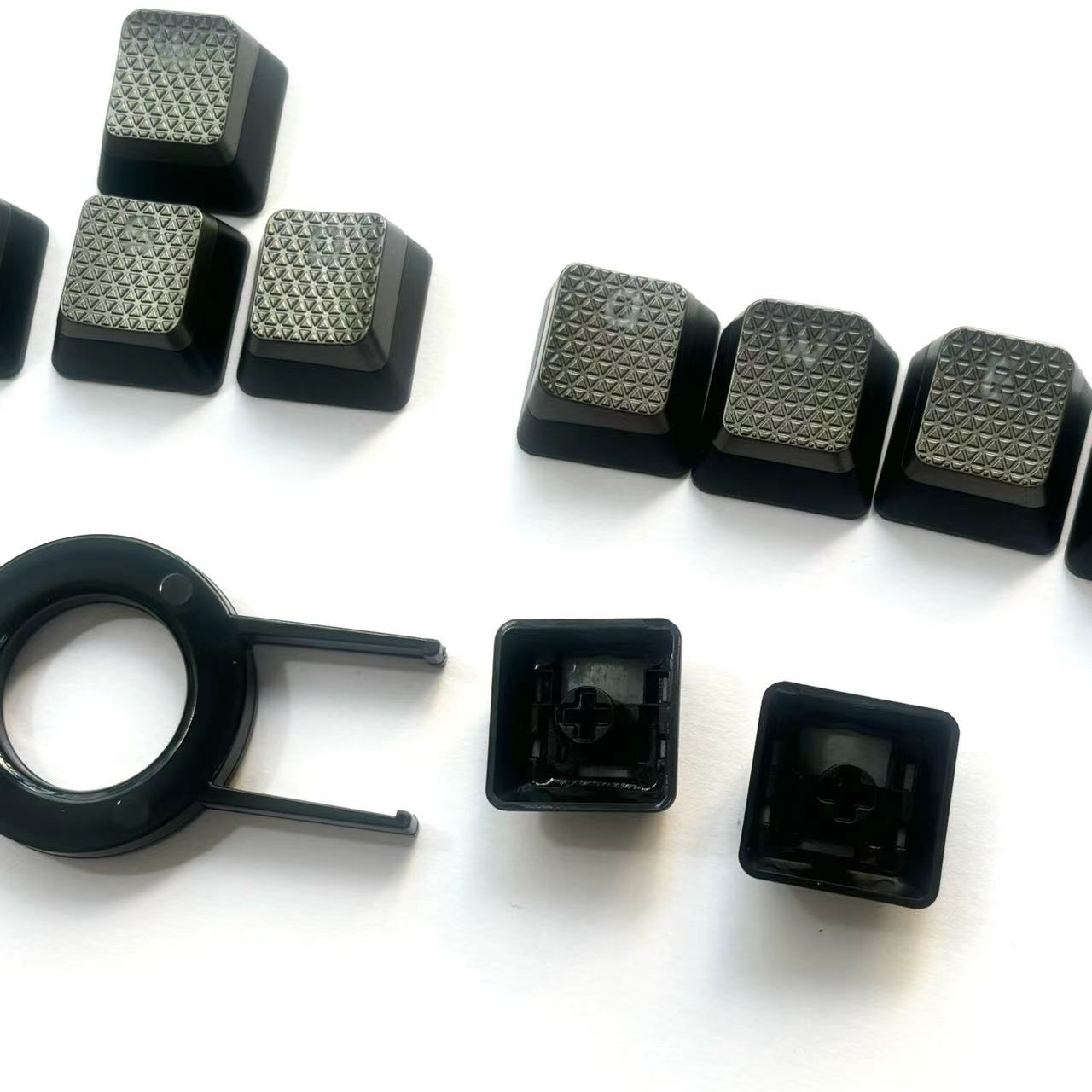 Corsair k63, k65, k68, k70, k9 - Gaming Keyboard Corsair のレビューと価格